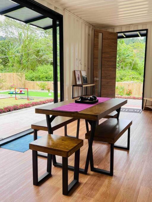 Villa The Black Box - Genting Highland Foot Area *